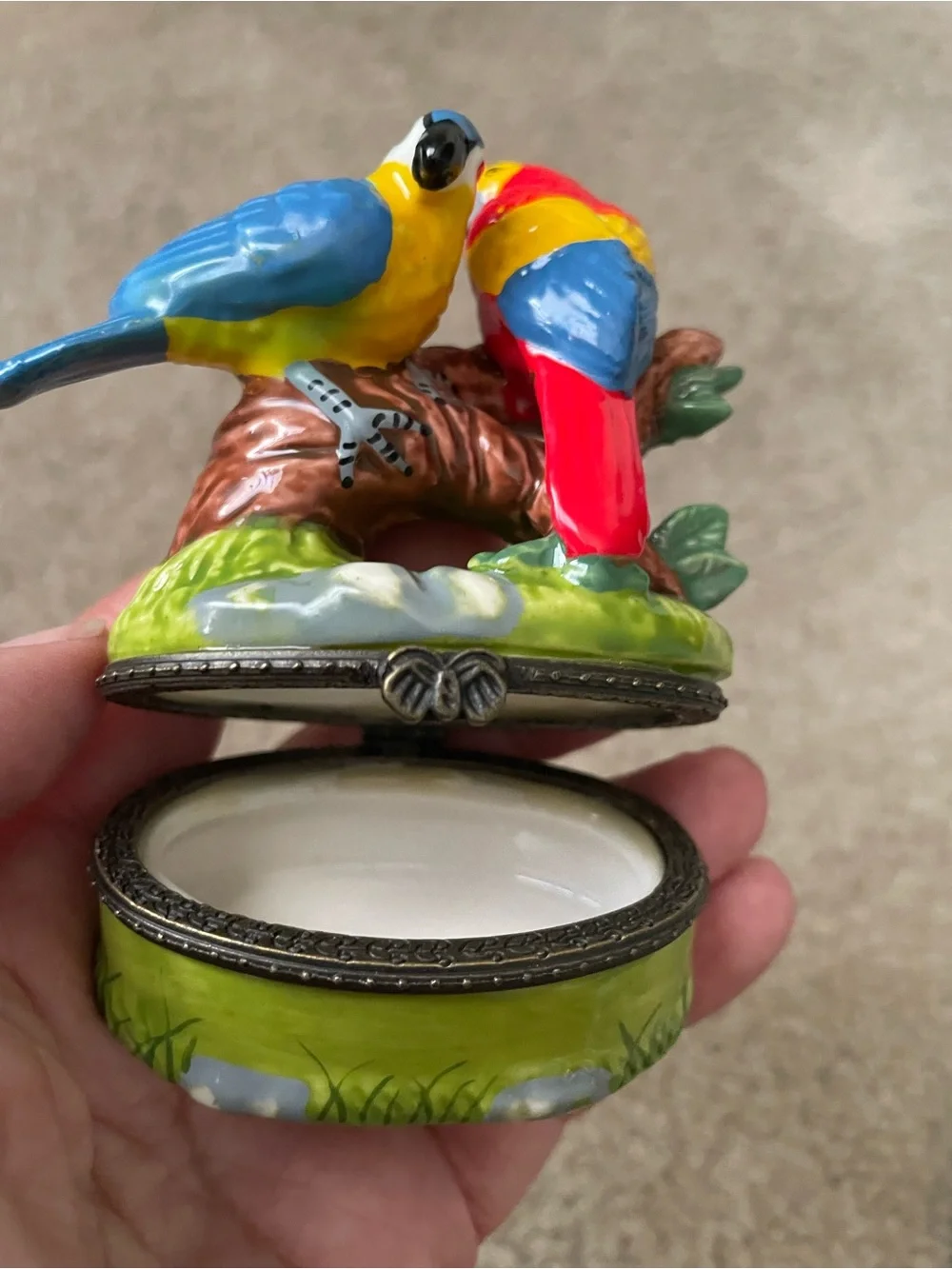 Colorful Ceramic Parrot Jewelry Trinket Box - with Baby Parrot. 🦜